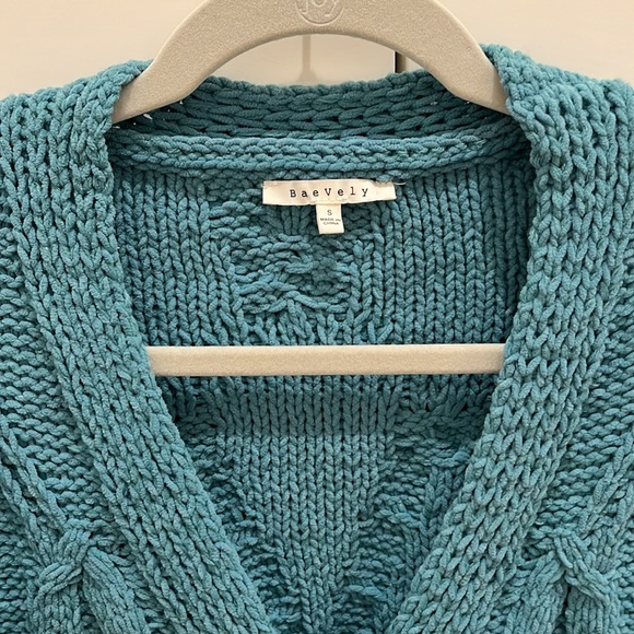 BaeVely small teal sweater - Picture 2 of 3